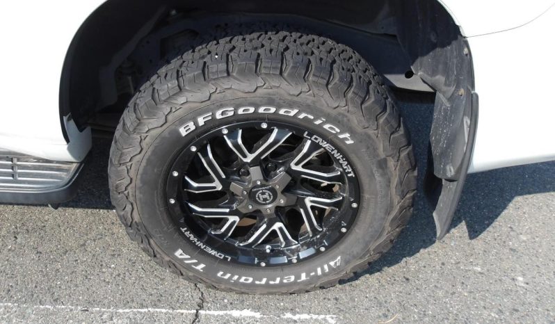 
								Toyota Landcruiser Prado full									