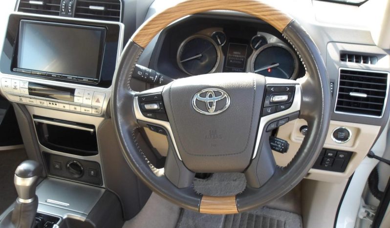 
								Toyota Landcruiser Prado full									