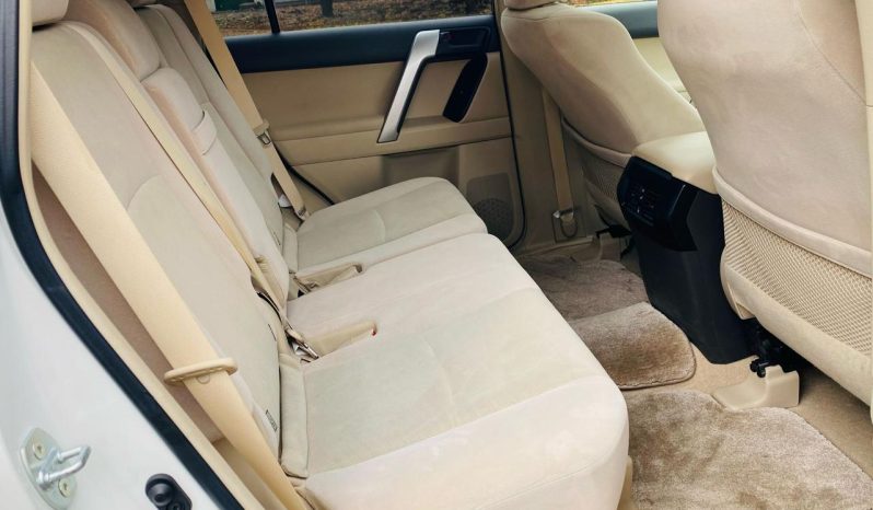 
								Toyota Prado 2020 new shape full									