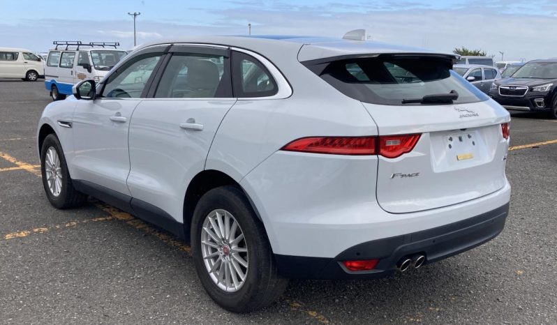 
								Jaguar F-Pace full									
