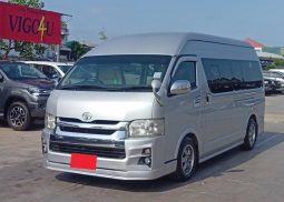 TOYOTA HIACE 2019