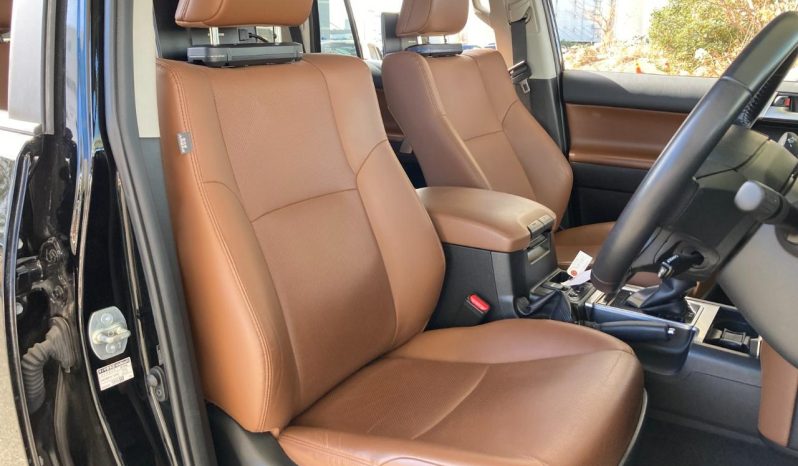 
								Toyota Landcruiser Prado 2021 full									