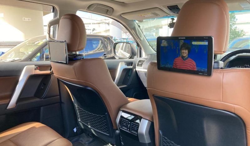 
								Toyota Landcruiser Prado 2021 full									