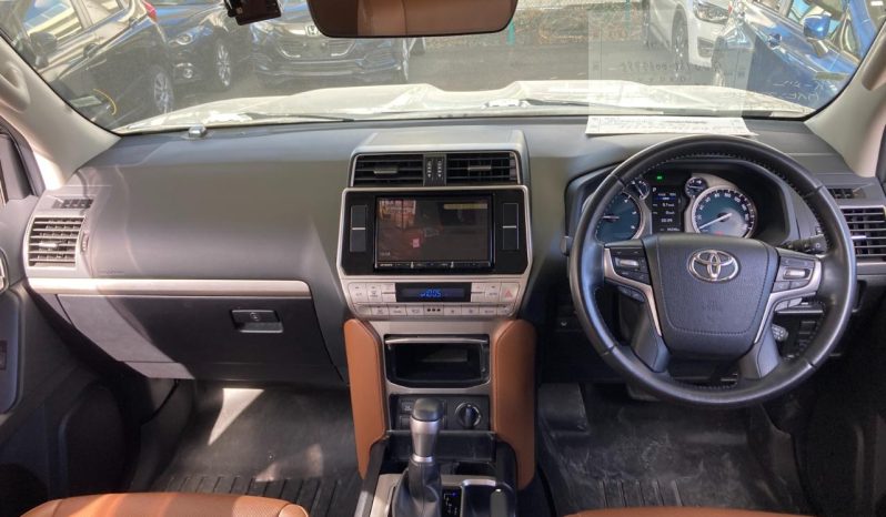 
								Toyota Landcruiser Prado 2021 full									