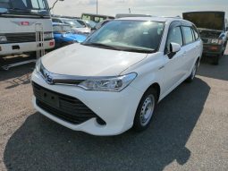
										Toyota Fielder Hybrid  2017 full									