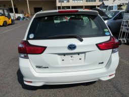 
										Toyota Fielder Hybrid  2017 full									