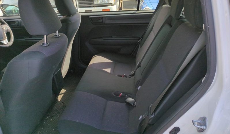 
								Toyota Fielder Hybrid  2017 full									