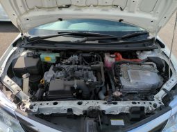 
										Toyota Fielder Hybrid  2017 full									