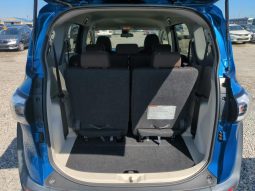 
										Toyota Sienta 2017 full									