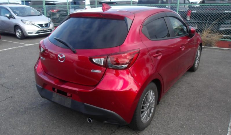 
								Mazda Demio 2018 full									