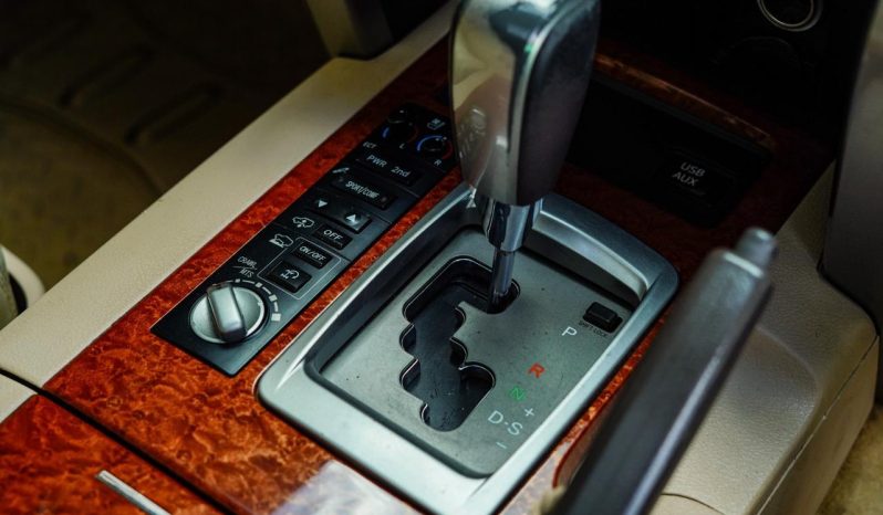 
								Toyota Landcruiser 200 Series VX V8 2013 full									