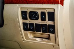 
										Toyota Landcruiser 200 Series VX V8 2013 full									