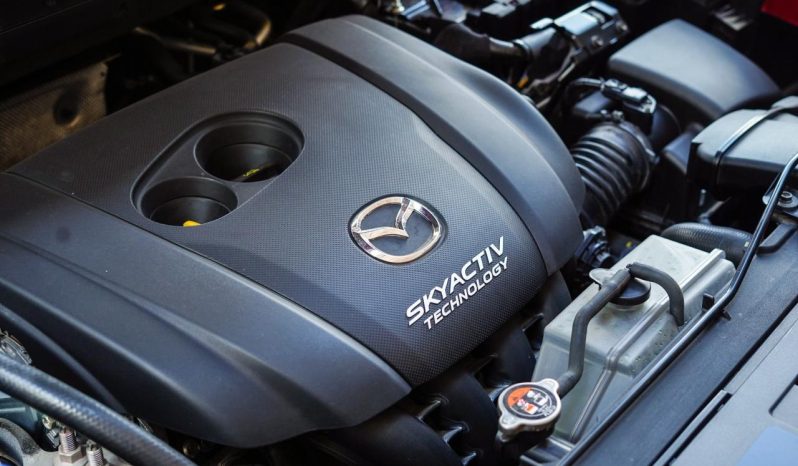 
								Toyota Landcruiser 200 Series VX V8 2013 full									