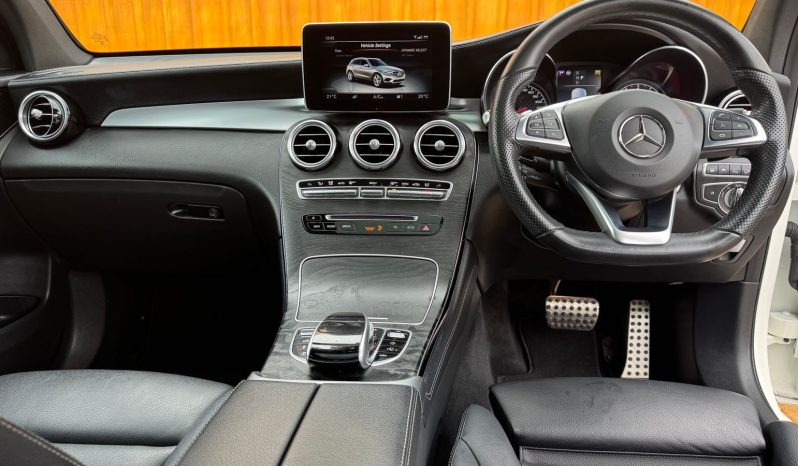 
								Mercedes Benz GLC 43 AMG  2018 full									