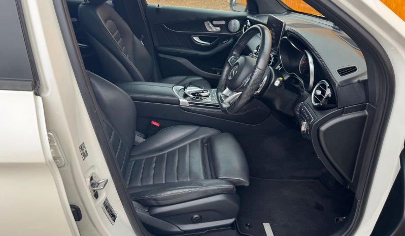 
								Mercedes Benz GLC 43 AMG  2018 full									