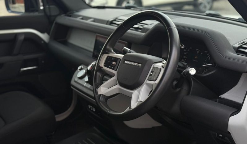 
								LANDROVER DEFENDER 110 2020 full									