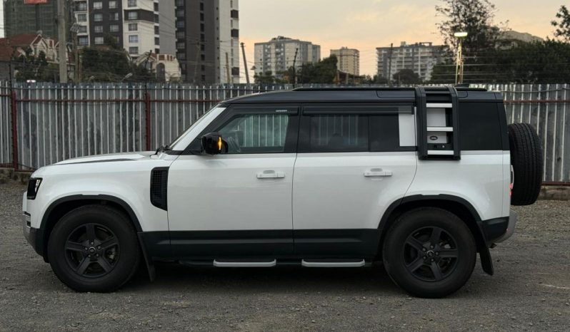 
								LANDROVER DEFENDER 110 2020 full									