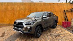 
										Toyota Hilux Double Cab  2020 full									