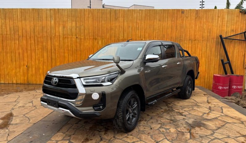 
								Toyota Hilux Double Cab  2020 full									