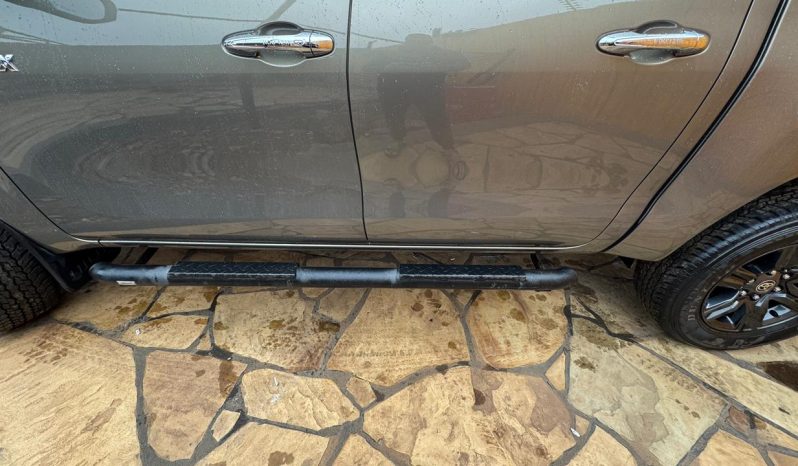 
								Toyota Hilux Double Cab  2020 full									