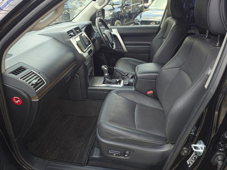 
								Toyota Landcruiser Prado TX-L Package 2019 full									