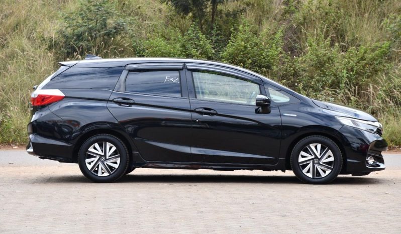 
								Honda Fit Shuttle Hybrid 2019 full									
